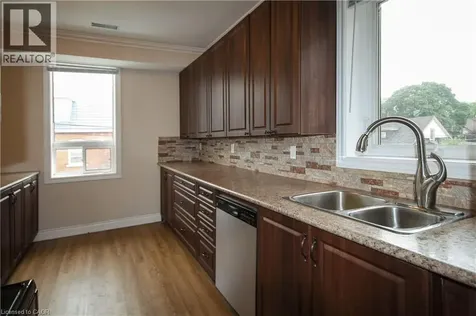52 Cedar Avenue Hamilton ON L8M 3A5