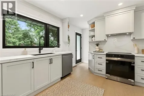 371 Robina Road Ancaster ON L9G 2L9