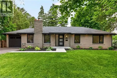 371 Robina Road Ancaster ON L9G 2L9