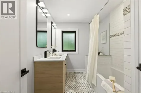 371 Robina Road Ancaster ON L9G 2L9