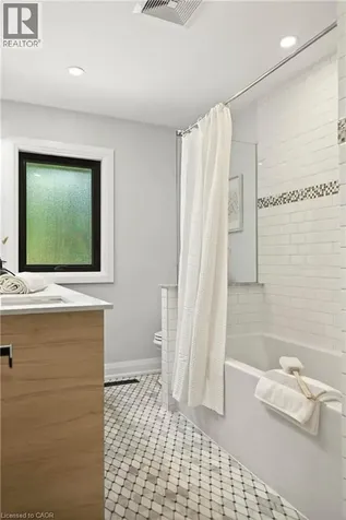 371 Robina Road Ancaster ON L9G 2L9