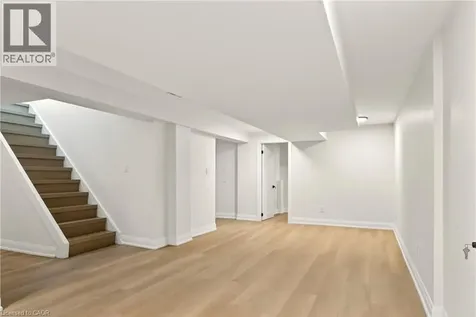 371 Robina Road Ancaster ON L9G 2L9