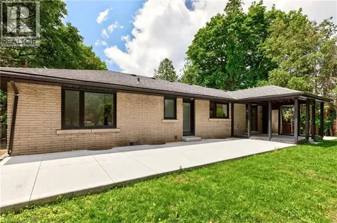 371 Robina Road Ancaster ON L9G 2L9