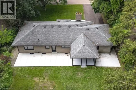 371 Robina Road Ancaster ON L9G 2L9