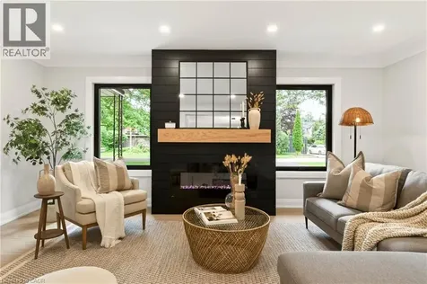 371 Robina Road Ancaster ON L9G 2L9
