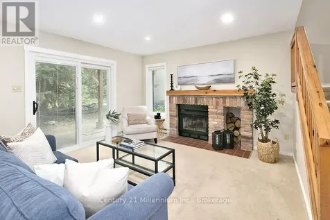 22 Dawson Drive Collingwood ON L9Y 5B4