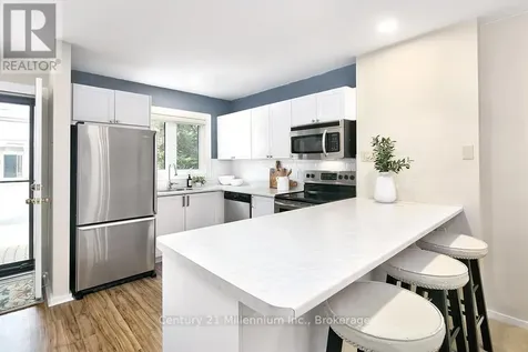 22 Dawson Drive Collingwood ON L9Y 5B4
