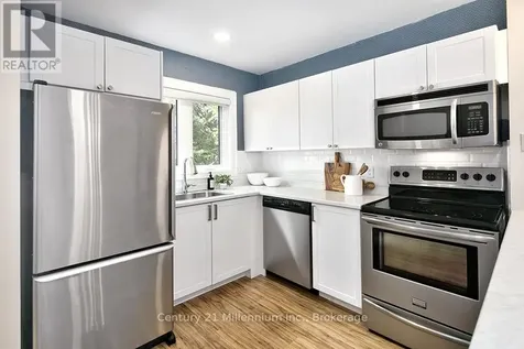 22 Dawson Drive Collingwood ON L9Y 5B4