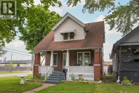 908 Oak Street Windsor ON N9A 5G2