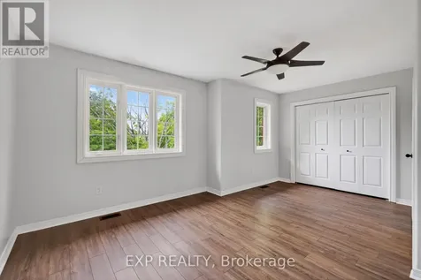 11 Boulder Way Ottawa ON K2J 4R7