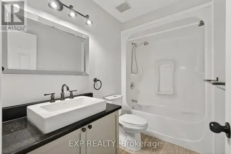 11 Boulder Way Ottawa ON K2J 4R7