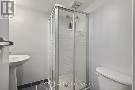 11 Boulder Way Ottawa ON K2J 4R7