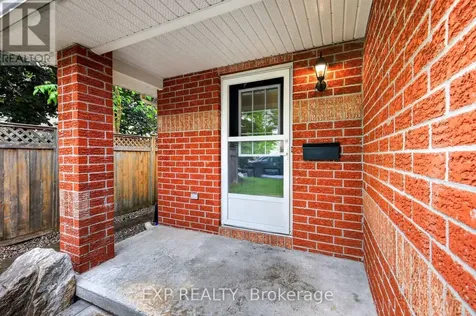 11 Boulder Way Ottawa ON K2J 4R7
