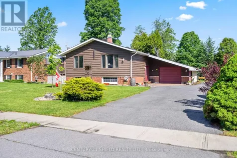 19 Spruce Street South Stormont ON K0C 1M0
