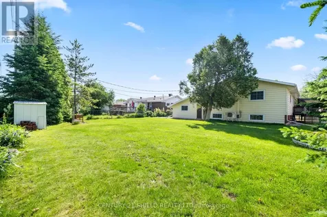 19 Spruce Street South Stormont ON K0C 1M0