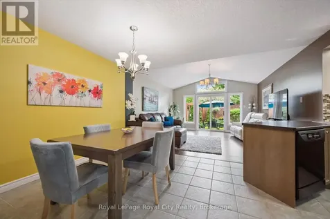 462 Lausanne Crescent Waterloo ON N2T 2X4