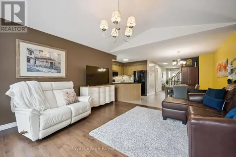 462 Lausanne Crescent Waterloo ON N2T 2X4