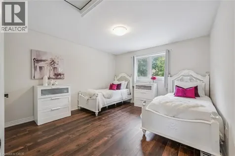 254 Gosling Gardens Guelph ON N1L 0M4