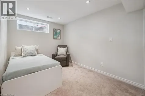 254 Gosling Gardens Guelph ON N1L 0M4