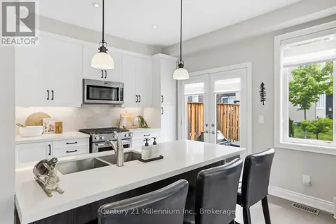 46 Greaves Avenue Collingwood ON L9Y 0Z5