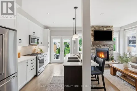 46 Greaves Avenue Collingwood ON L9Y 0Z5