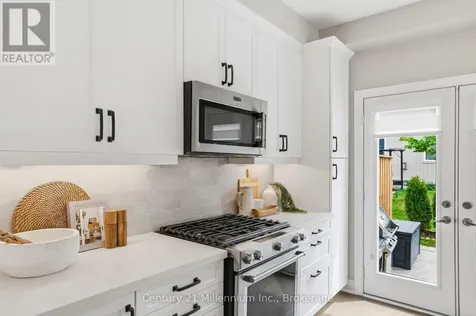 46 Greaves Avenue Collingwood ON L9Y 0Z5