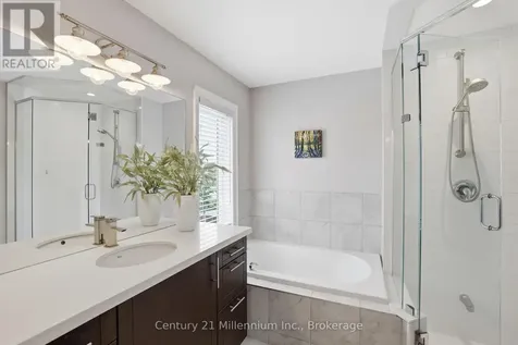 46 Greaves Avenue Collingwood ON L9Y 0Z5