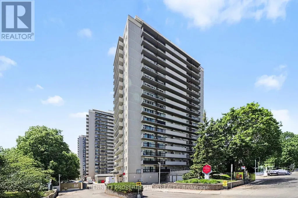 158A Mcarthur Avenue Ottawa ON K1L 7E7