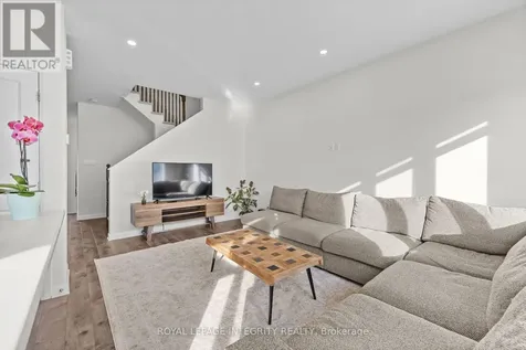 43 Finglas Court Ottawa ON K2J 6Y6