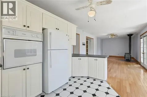 3 Ancaster Street East Dundas ON L9H 4K2