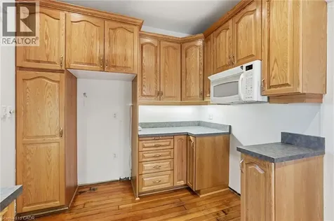 3 Ancaster Street East Dundas ON L9H 4K2