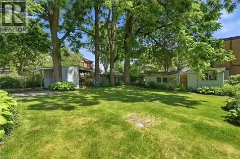 3 Ancaster Street East Dundas ON L9H 4K2