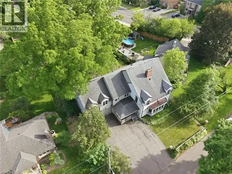 3 Ancaster Street East Dundas ON L9H 4K2