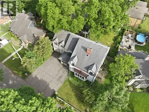 3 Ancaster Street East Dundas ON L9H 4K2