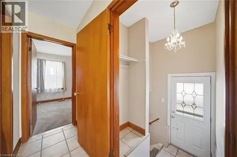 253 Maurice Drive Oakville ON L6K 2X2