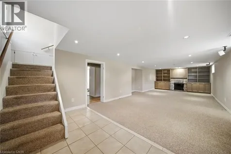 253 Maurice Drive Oakville ON L6K 2X2