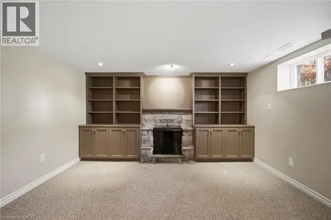 253 Maurice Drive Oakville ON L6K 2X2