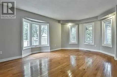 92 Cavalry Trail Markham (buttonville) ON L3R 9H8
