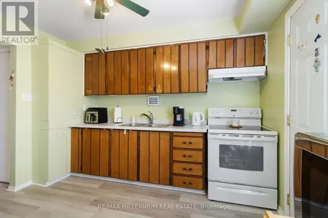 14 Laurier Court Brampton (heart Lake East) ON L6Z 1J5
