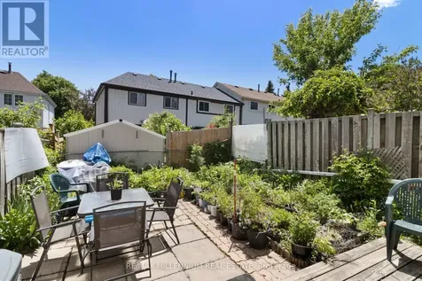 14 Laurier Court Brampton (heart Lake East) ON L6Z 1J5