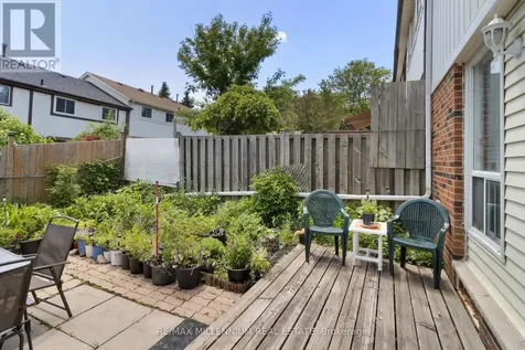 14 Laurier Court Brampton (heart Lake East) ON L6Z 1J5
