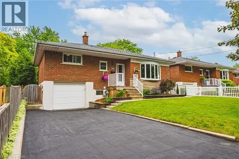 1208 Homewood Drive Burlington ON L7P 2M4