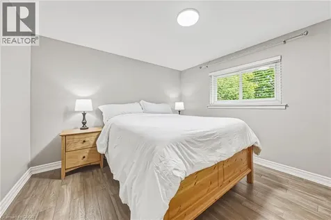 1208 Homewood Drive Burlington ON L7P 2M4