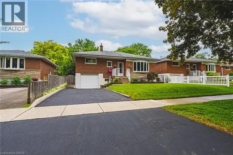 1208 Homewood Drive Burlington ON L7P 2M4
