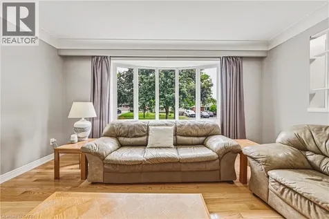 1208 Homewood Drive Burlington ON L7P 2M4