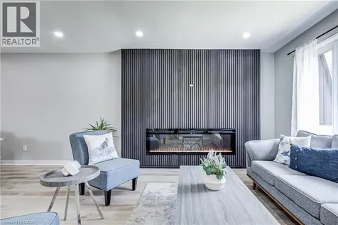 2367 Middlesmoor Crescent Burlington ON L7P 3X4