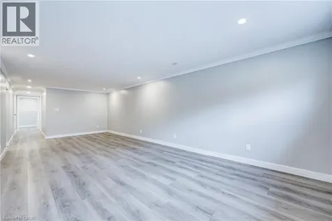 2367 Middlesmoor Crescent Burlington ON L7P 3X4