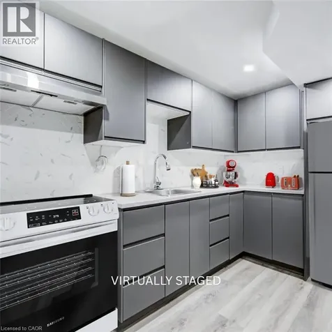 2367 Middlesmoor Crescent Burlington ON L7P 3X4