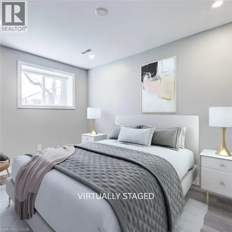 2367 Middlesmoor Crescent Burlington ON L7P 3X4