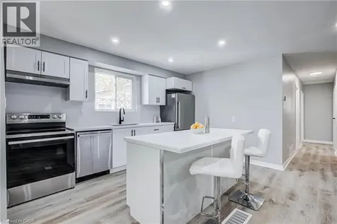 2367 Middlesmoor Crescent Burlington ON L7P 3X4
